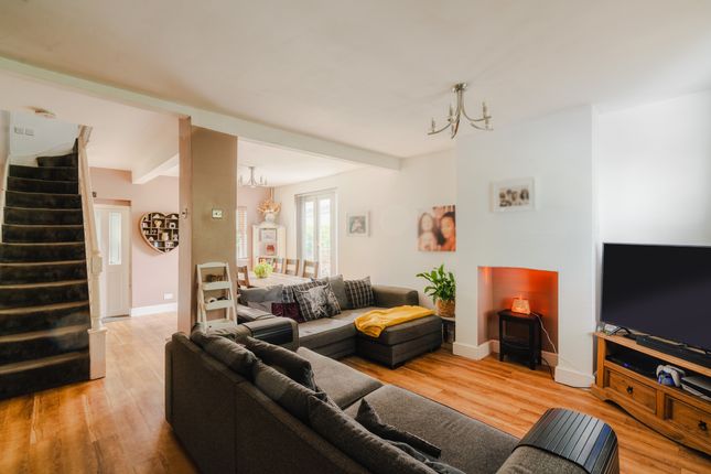 Bedminster, Bristol BS3 2 bed end of terrace house for sale