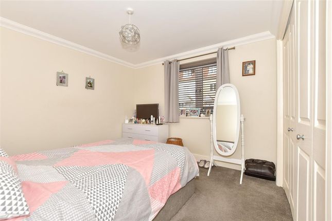 2 bed flat