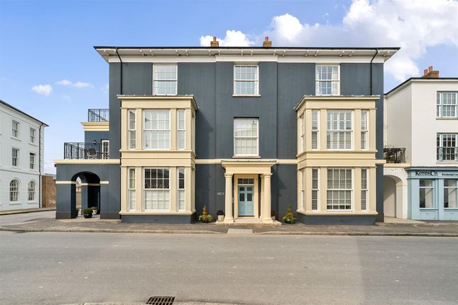 2 bed flat