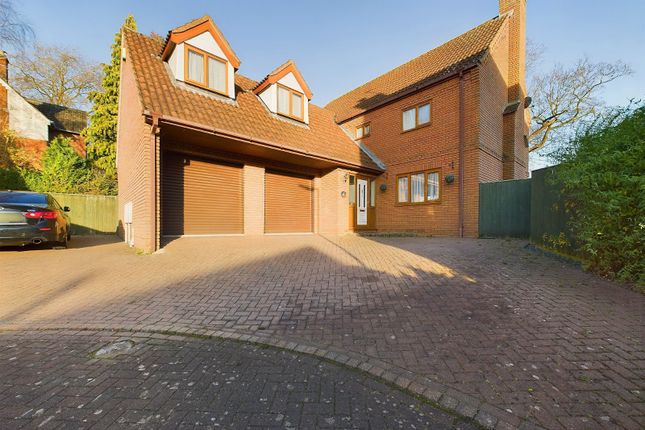 Waters Reach, Hempsted, Gloucester... 5 bed detached house for sale