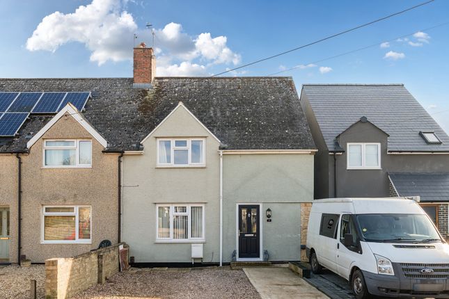 Rock Close, Oxfordshire OX18 3 bed semi