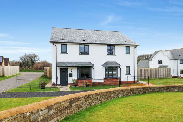 Fortescue Drive, Filleigh, South... 3 bed semi
