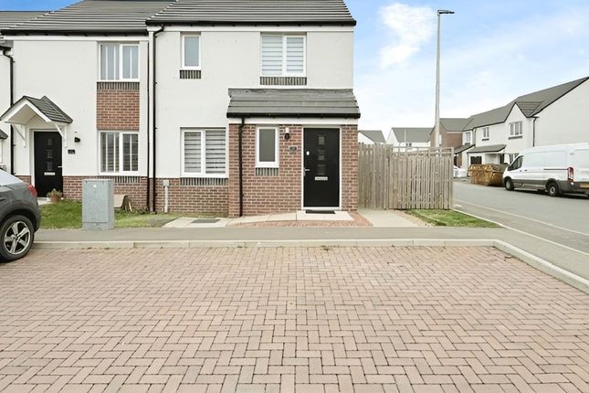 Rosslyn Wynd, Kirkcaldy 3 bed end of terrace house for sale