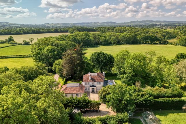 6 bedroom detached house for sale