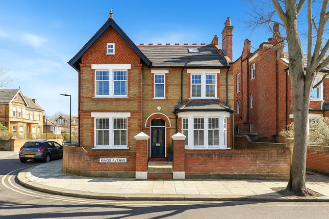 6 bed property
