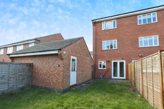 3 bedroom end of terrace house for sale