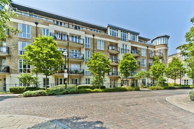 Melliss Avenue, Kew, Surrey, TW9 2 bed apartment for sale