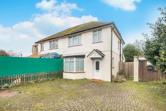 Cabrera Avenue, Virginia Water... 3 bed semi
