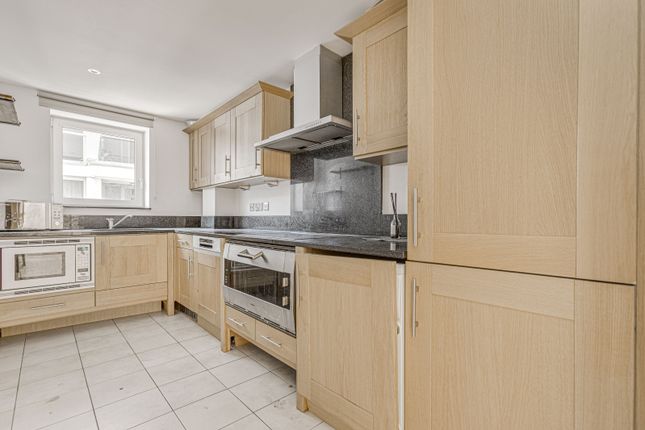 Waterside Tower, The Boulevard... 2 bed flat for sale