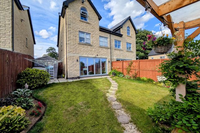 4 bedroom semi-detached house for sale