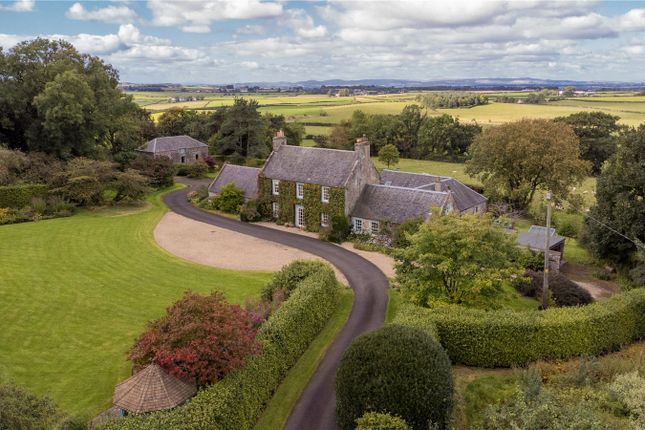 5 bed detached house