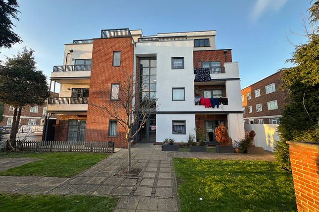 1 bedroom ground floor flat for sale