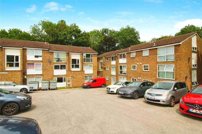 Ashby Court, Hertfordshire HP2 2 bed flat for sale