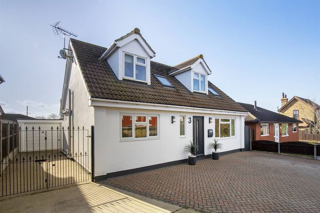 4 bed detached house