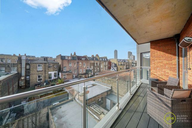 6 Waleorde Rd, Elephant & Castle, London 2 bed flat for sale