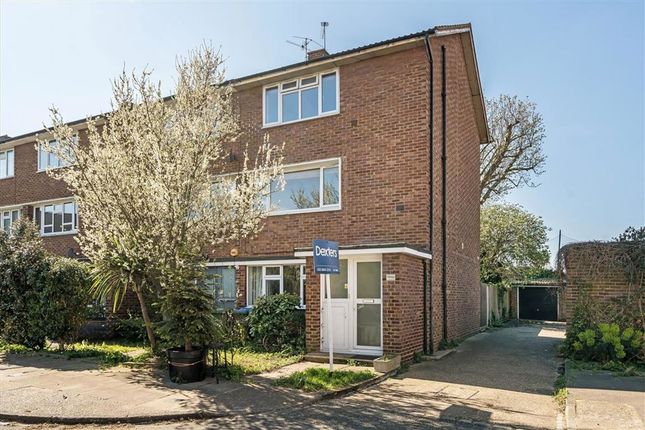 Courtlands Avenue, London SE12 2 bed flat for sale