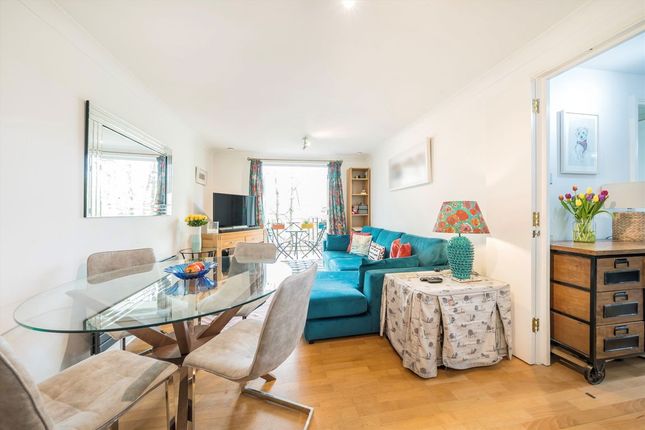 Brompton Park Crescent, London SW6 2 bed flat for sale