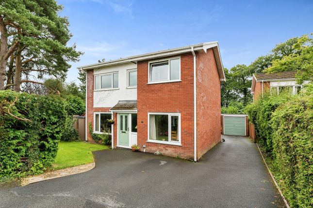 4 bed detached house