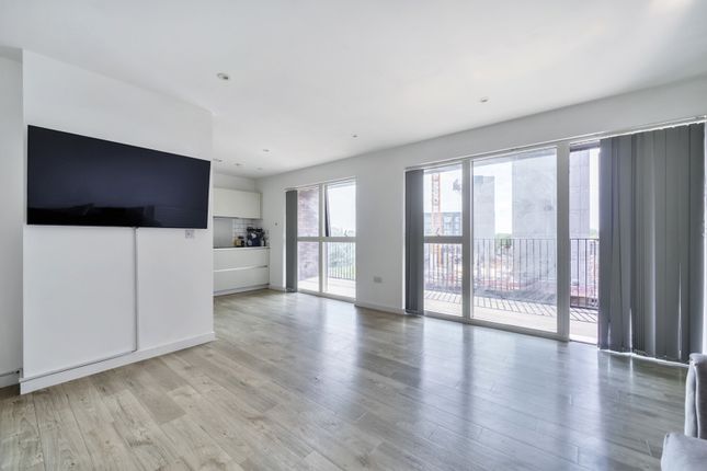 Purbeck Gardens, London 2 bed apartment for sale
