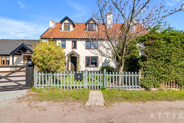 3 bedroom cottage for sale