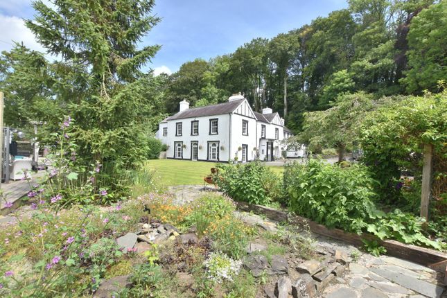 7 bed country house