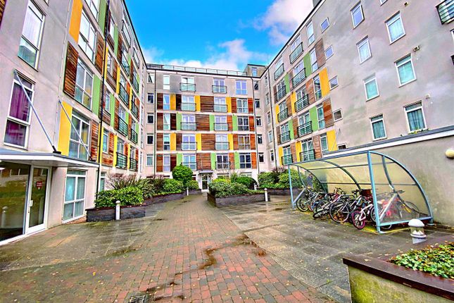 Maxwell Road, Borehamwood WD6 1 bed flat for sale