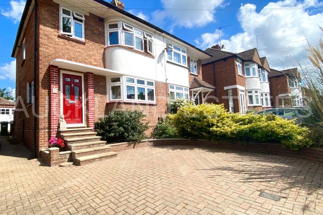 Deepdene, Potters Bar EN6 3 bed semi