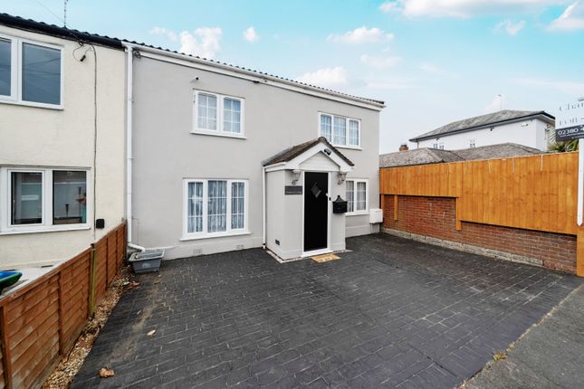Commercial Street, Hampshire SO18 3 bed end of terrace house for sale