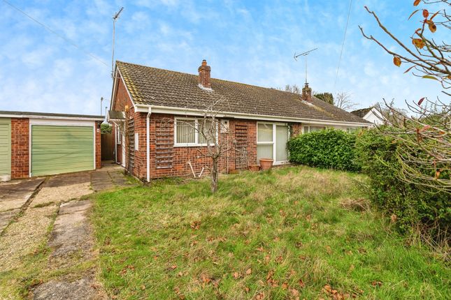 2 bedroom semi-detached bungalow for sale