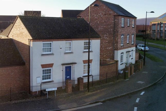 4 bed detached house