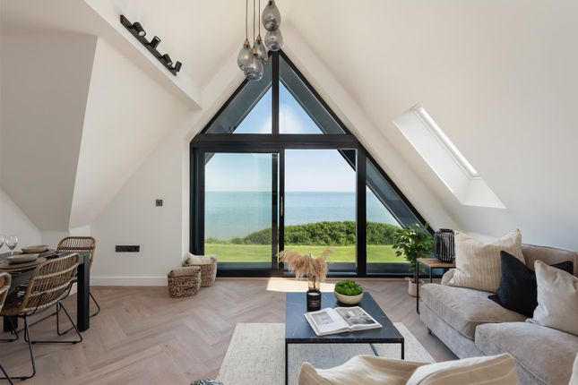 Marine Parade, Tankerton, Whitstable 3 bed apartment for sale