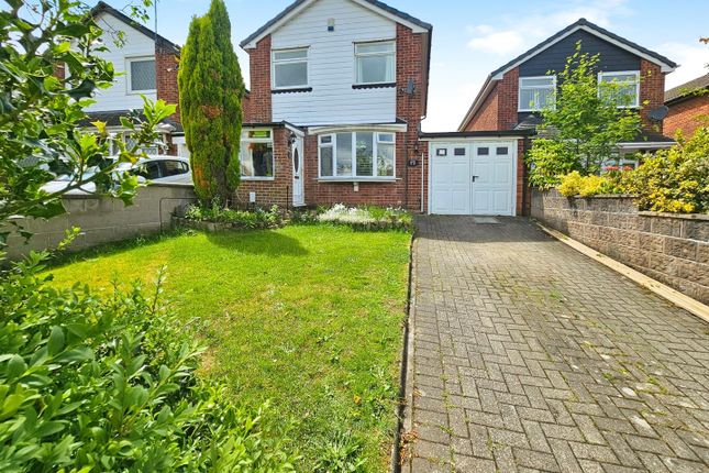 3 bed link detached house