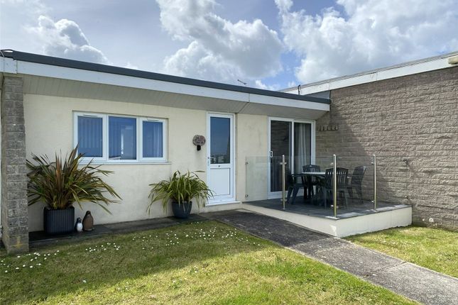 Widemouth Bay, Cornwall EX23 2 bed bungalow for sale