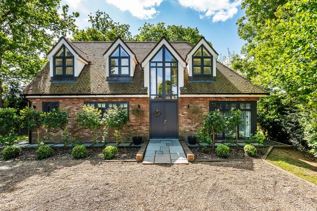 4 bed detached house