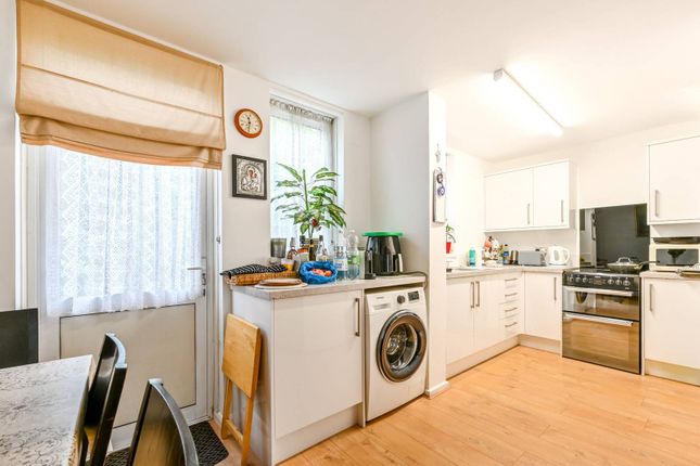 2 bed maisonette