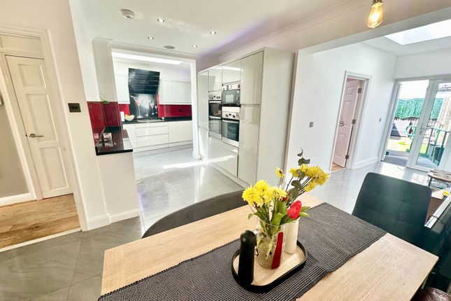 4 bed end terrace house
