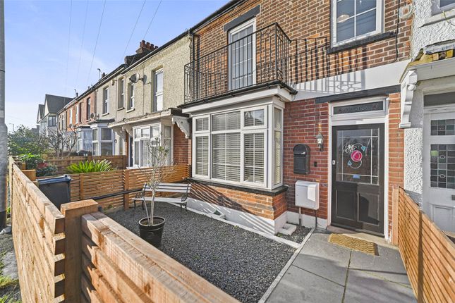 Fronks Road, Harwich, Essex, CO12 4 bed terraced house for sale