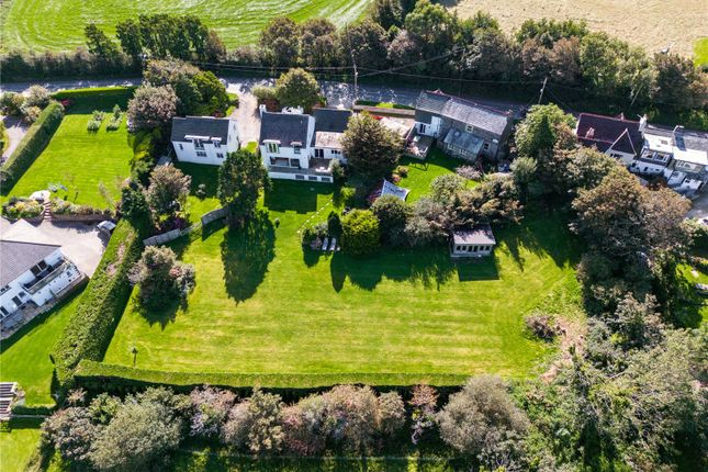 4 bed detached house