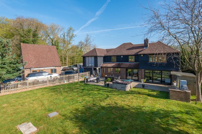 Finn Farm Road, Kingsnorth 6 bed detached house for sale