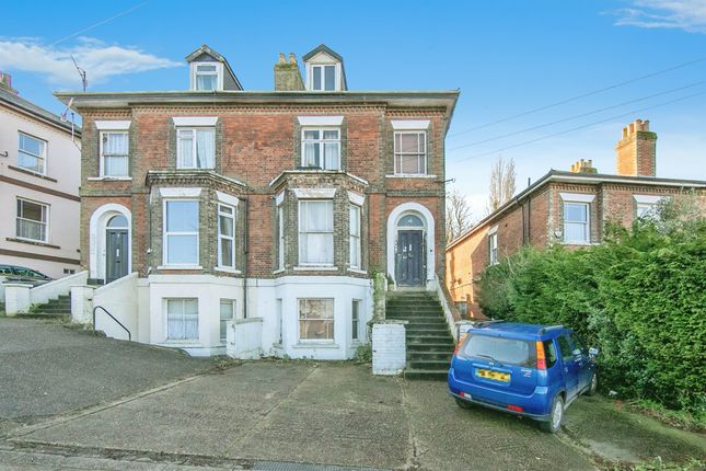 2 bedroom maisonette for sale