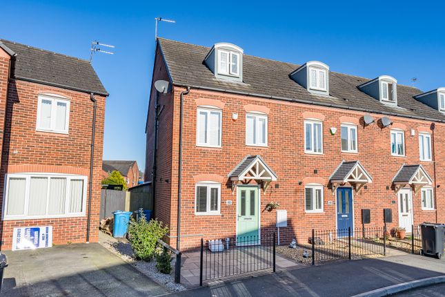 3 bed semi-detached house