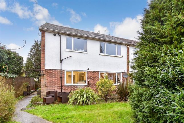 2 bed maisonette