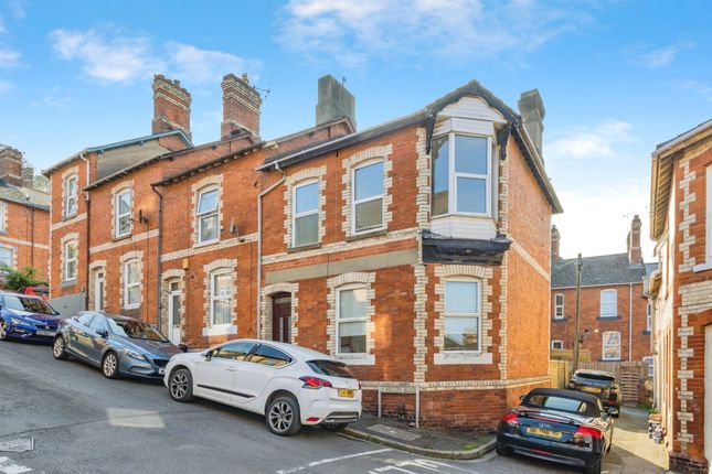 3 bed end terrace house