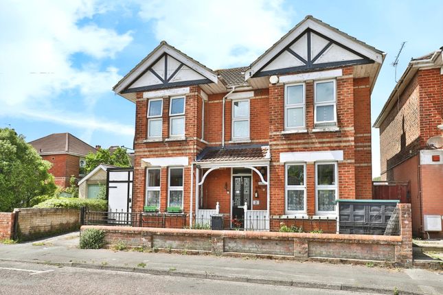 3 bed detached house