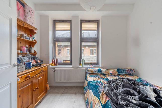 Lockhart Road, Watford, WD17 2 bed flat for sale