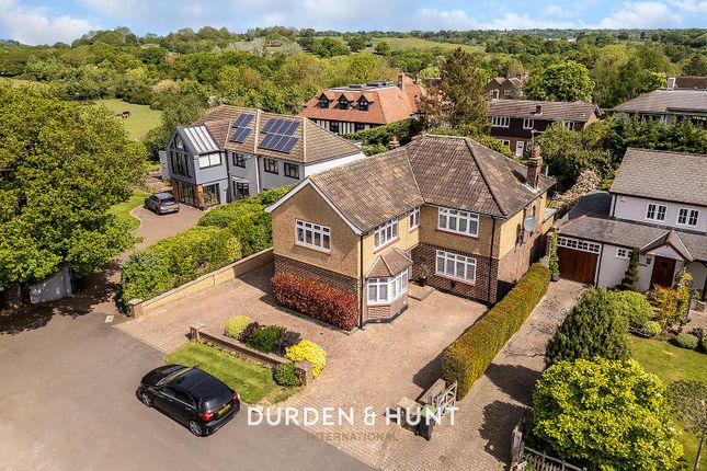 Farm End, Chingford, E4 5 bed detached house for sale