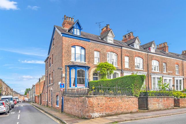 Charlton Street, Off Bishopthorpe Road 4 bed townhouse for sale