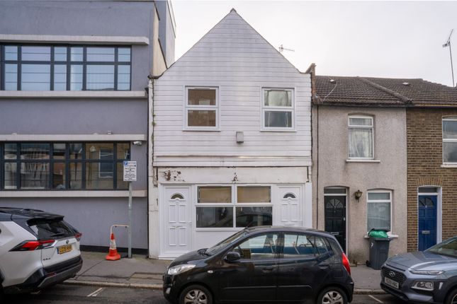 Laud Street, Croydon CR0 2 bed terraced house for sale