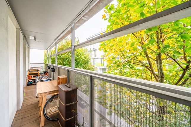 New River Village, Crouch End... Studio for sale