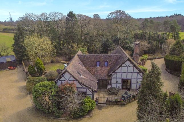 6 bed detached house